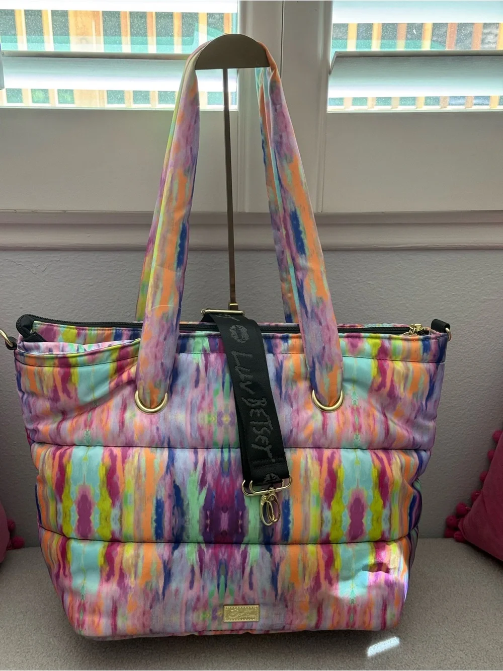🎀 Luv Betsey by Betsey Johnson Watercolor Quilted Puffer Tote 🎀 NWOT